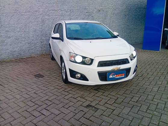 CHEVROLET SONIC 1.6 LT 16V FLEX 4P AUTOMÁTICO CHEVROLET SONIC 1.6 LT 16V FLEX 4P AUTOMÁTICO
